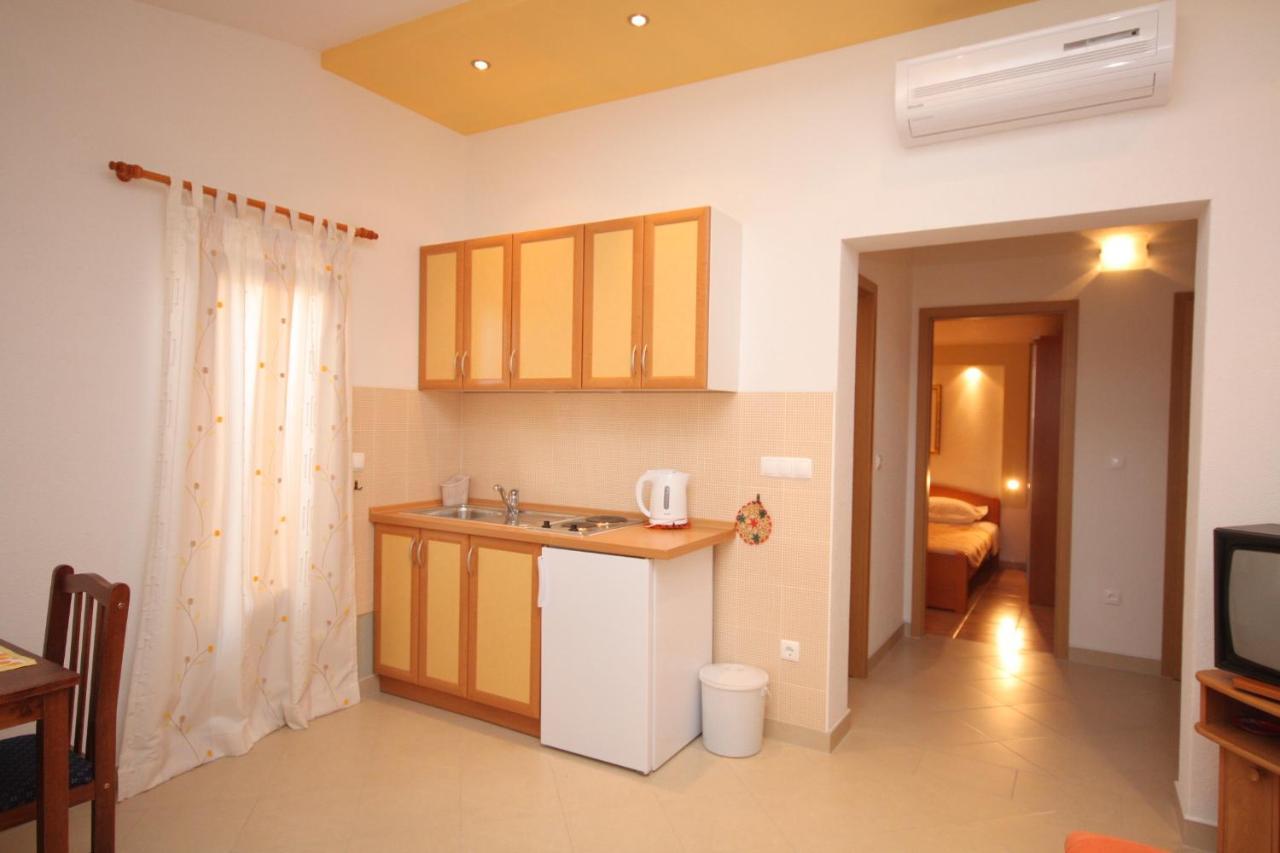 Apartments With A Parking Space Baska Voda, Makarska - 2709 Екстер'єр фото